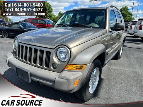 Used 2007 Jeep Liberty Sport AWD/4WD image 2