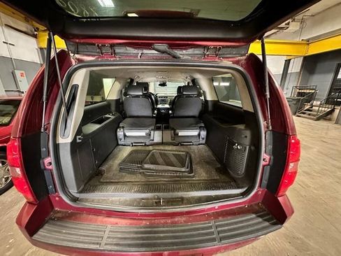 Used 2007 Chevrolet Suburban LT w/ LT Preferred Equipment Group AWD/4WD image 25