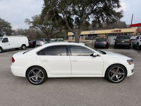 Used 2014 Volkswagen Passat 1.8T SE image 21