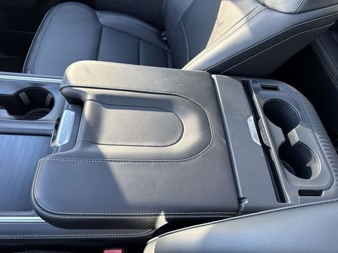 New 2025 Ford Expedition Max Platinum w/ Stealth Appearance Package image 21