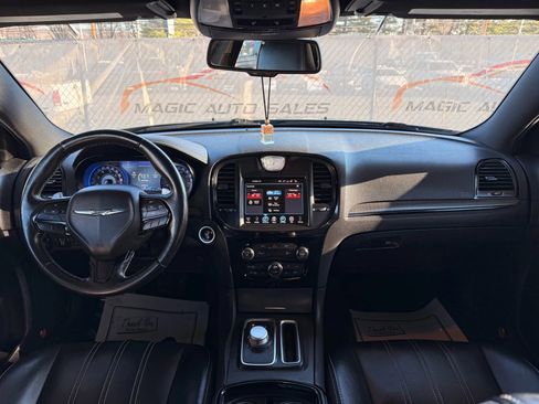 Used 2016 Chrysler 300 S w/ 300S Premium Group image 27