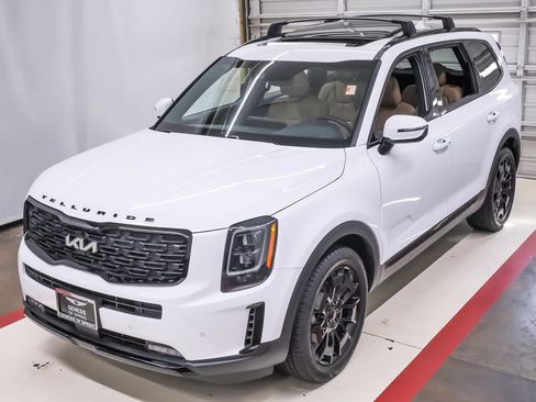 Used 2022 Kia Telluride SX w/ Nightfall Edition Package AWD/4WD image 1