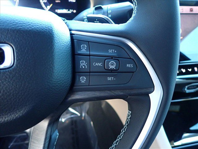 New 2027 Jeep Grand Cherokee Limited AWD/4WD image 16