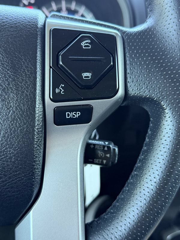 Used 2016 Toyota 4Runner SR5 Premium AWD/4WD image 37