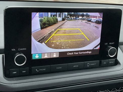 Used 2023 Honda Accord LX image 28