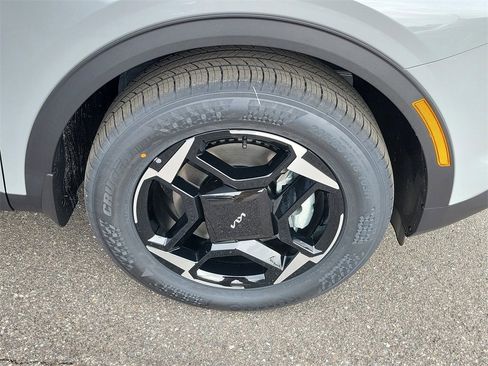 New 2026 Kia Sportage EX image 42