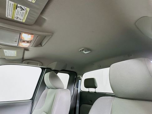 Used 2015 Nissan Frontier S w/ S Preferred Package RWD image 11