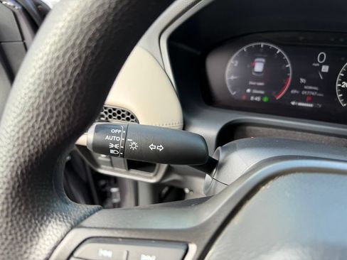 Used 2025 Honda HR-V LX image 20