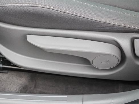 Used 2022 Hyundai Elantra SEL w/ Convenience Package image 27