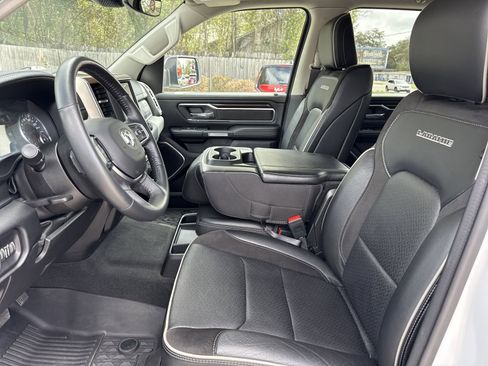 Used 2022 RAM 1500 Laramie RWD image 9