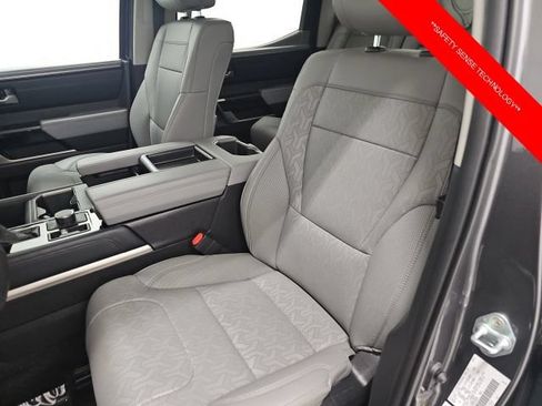 Used 2024 Toyota Tundra Limited AWD/4WD image 16