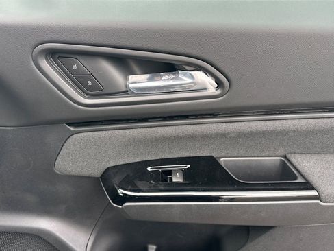 New 2026 Honda Prologue EX image 21