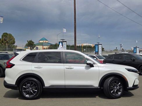 Used 2026 Honda CR-V EX-L image 8