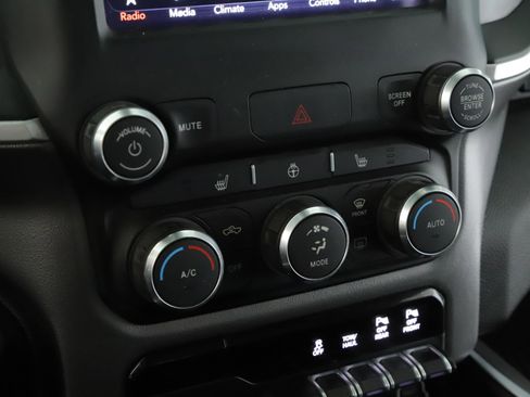 Used 2020 RAM 1500 Big Horn image 14