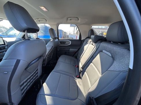 Used 2025 Ford Bronco Sport Badlands image 24