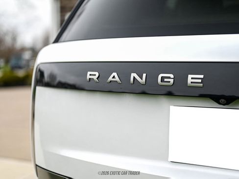 Used 2025 Land Rover Range Rover SE image 62
