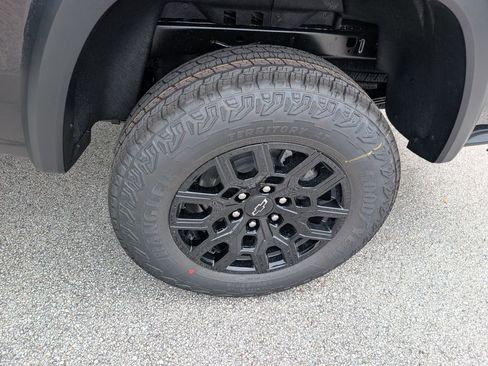 New 2026 Chevrolet Colorado Trail Boss AWD/4WD image 13