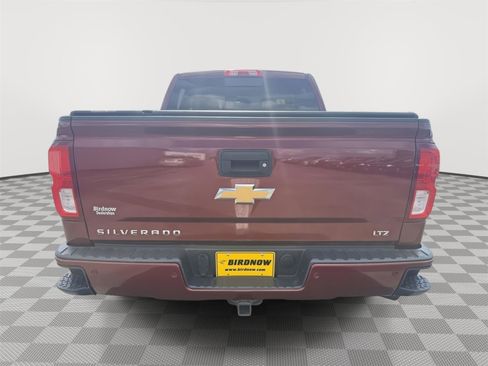 Used 2017 Chevrolet Silverado 1500 LTZ Z71 w/ LTZ Plus Package AWD/4WD image 5