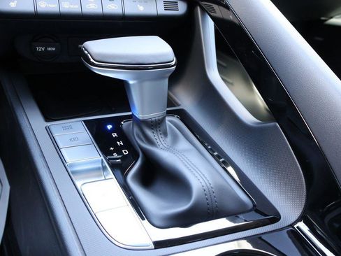 New 2026 Hyundai Elantra Limited FWD image 40