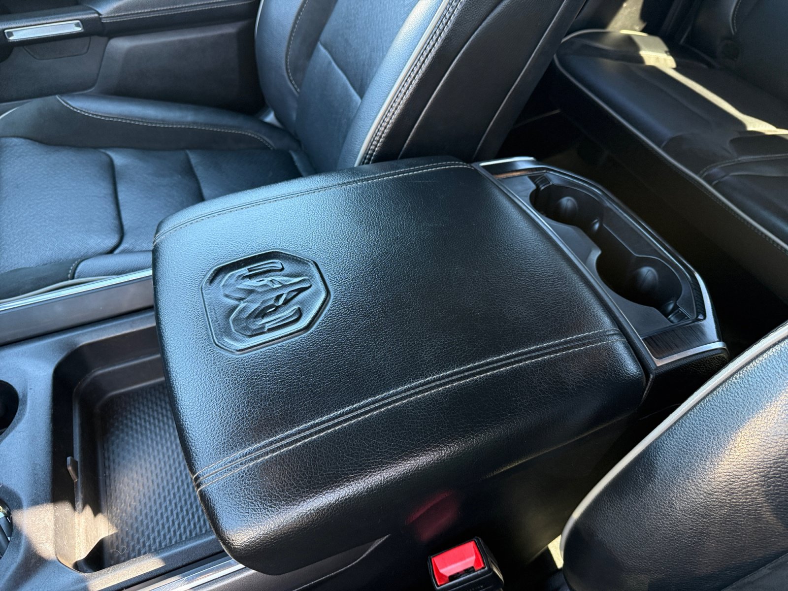 Used 2024 RAM 1500 Laramie RWD image 14