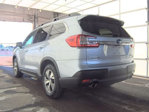 Used 2024 Subaru Ascent Premium w/ Convenience Package image 3