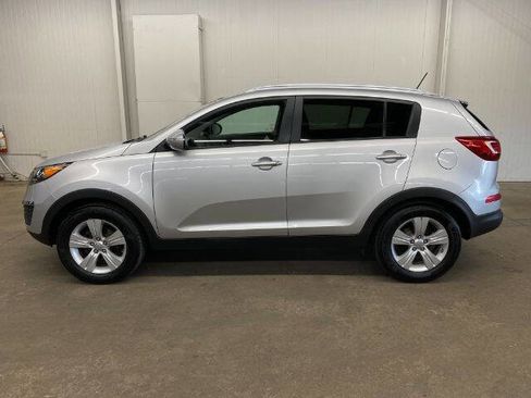 Used 2011 Kia Sportage LX w/ Convenience Pkg image 2