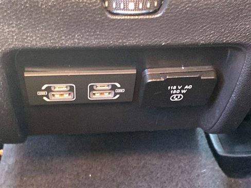 Used 2023 Jeep Cherokee Altitude Lux image 16