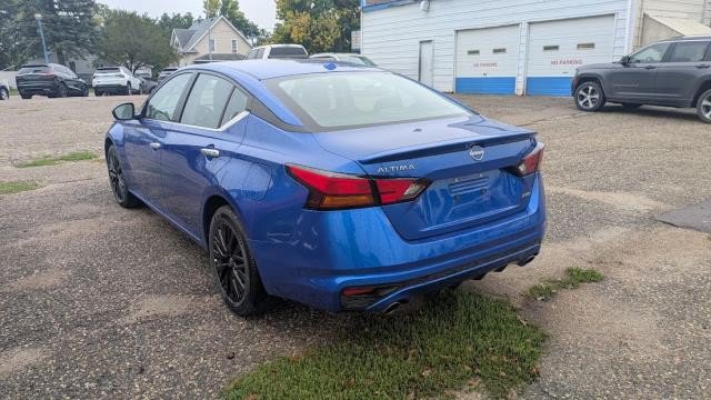 Used 2025 Nissan Altima 2.5 SV w/ SV Special Edition Package AWD/4WD image 4
