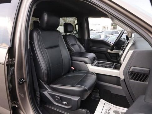 Used 2019 Ford F250 Lariat w/ Chrome Package image 25