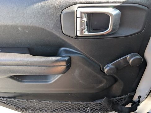 Used 2021 Jeep Gladiator Sport w/ Trailer Tow Package image 37