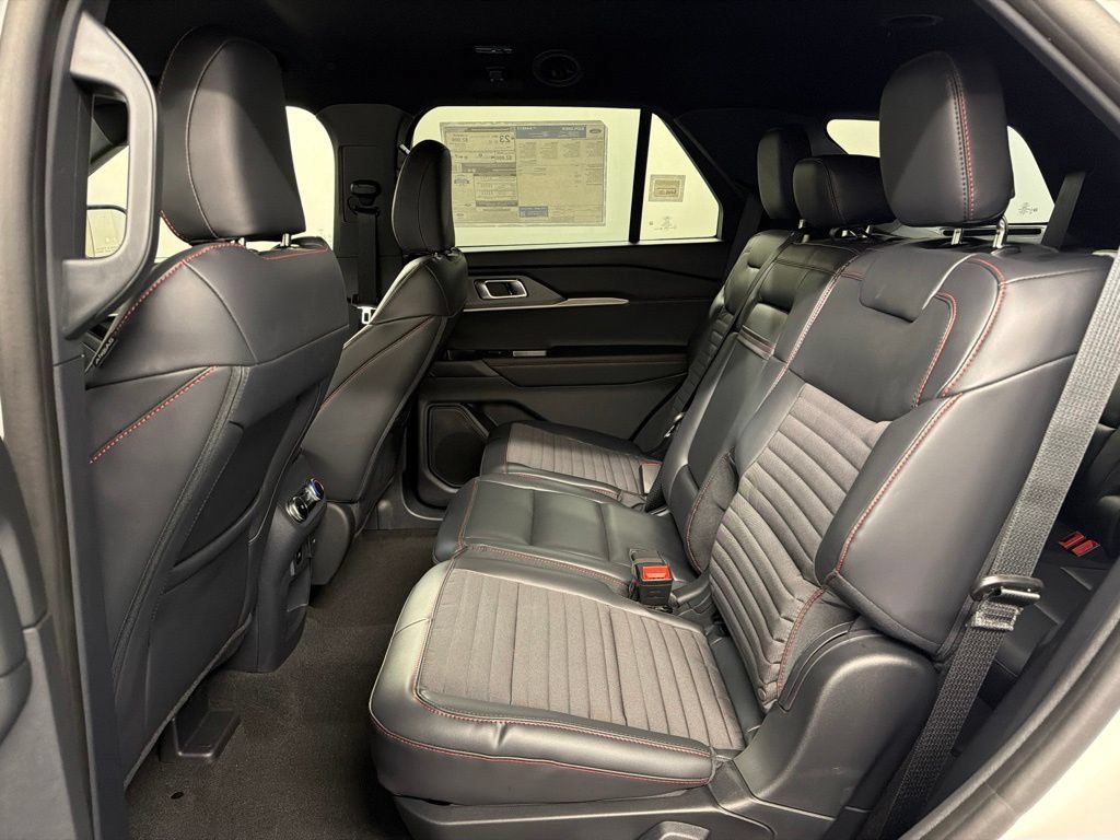 New 2027 Ford Explorer ST-Line AWD/4WD image 33