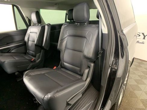 New 2025 Lincoln Navigator L Reserve image 23