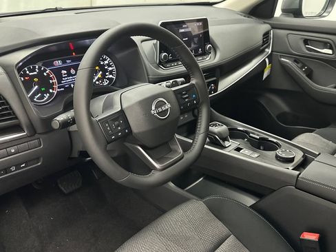 New 2026 Nissan Rogue SV w/ Cold Weather Package AWD/4WD image 17
