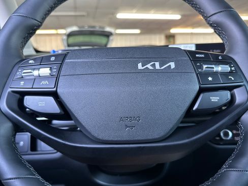 New 2026 Kia Sportage SX AWD/4WD image 25