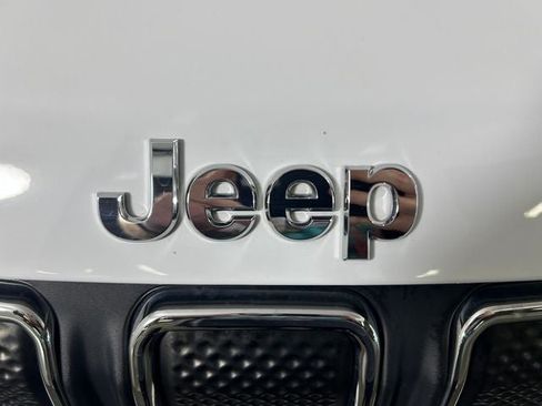 Used 2023 GMC Terrain SLE w/ Driver Convenience Package AWD/4WD image 39