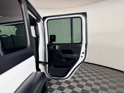 Used 2024 Jeep Wrangler Unlimited Sport AWD/4WD image 27