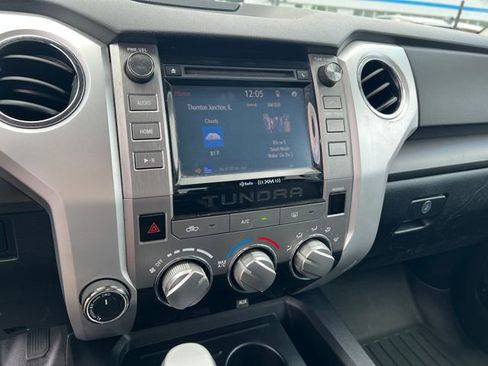 Used 2014 Toyota Tundra SR5 w/ SR5 Upgrade Package AWD/4WD image 20