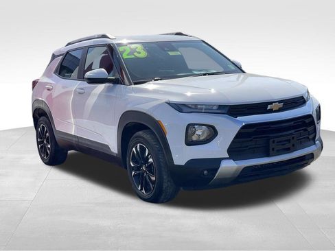 Used 2023 Chevrolet TrailBlazer LT image 3