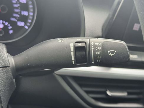 Used 2023 Kia Forte LXS FWD image 21