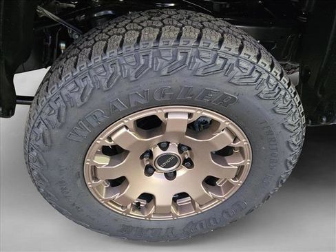 New 2025 Toyota Tacoma 4x4 Double Cab Hybrid image 10