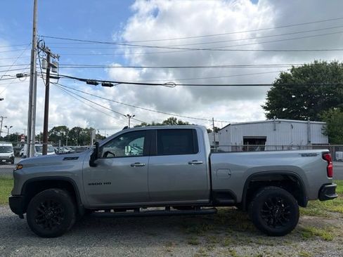 Used 2025 Chevrolet Silverado 3500 LT w/ Trail Boss Package AWD/4WD image 8