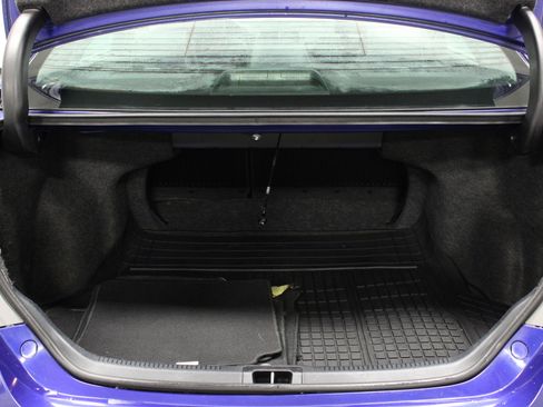 Used 2016 Toyota Camry XSE image 28