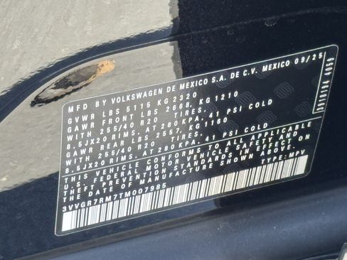 Used 2026 Volkswagen Tiguan SE R-Line AWD/4WD image 39