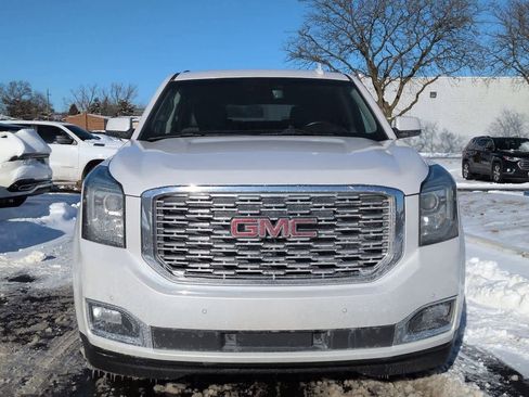 Used 2018 GMC Yukon Denali image 9