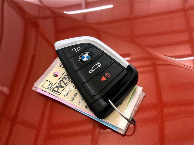 Used 2022 BMW 330i xDrive Sedan w/ Convenience Package AWD/4WD image 9