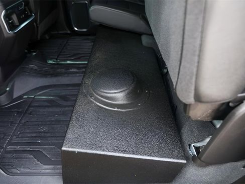 Used 2024 GMC Sierra 1500 SLT w/ SLT Premium Plus Package image 32