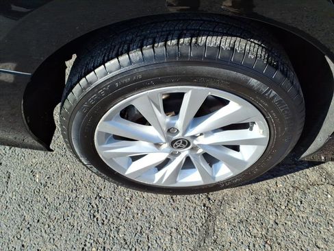 Certified 2023 Toyota Camry LE image 7