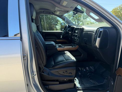 Used 2018 Chevrolet Silverado 1500 LTZ w/ LTZ Plus Package AWD/4WD image 49