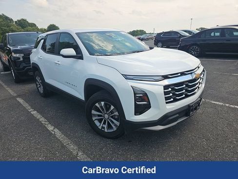 Used 2026 Chevrolet Equinox LT FWD image 1