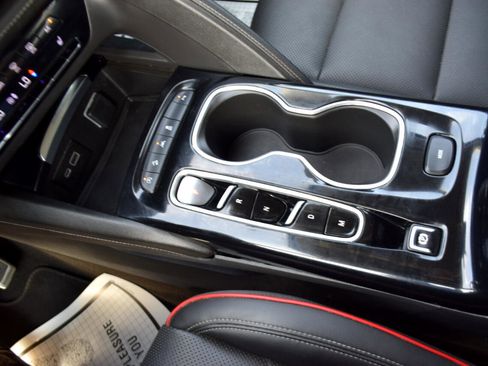 Used 2022 Buick Envision Essence w/ Sport Touring Package image 28